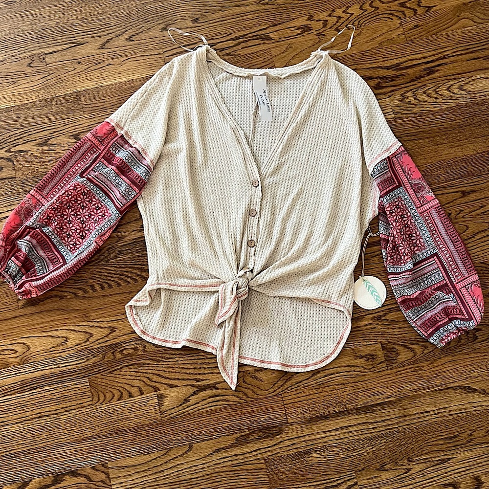NWT Hummingbird Boho waffle knit button crop